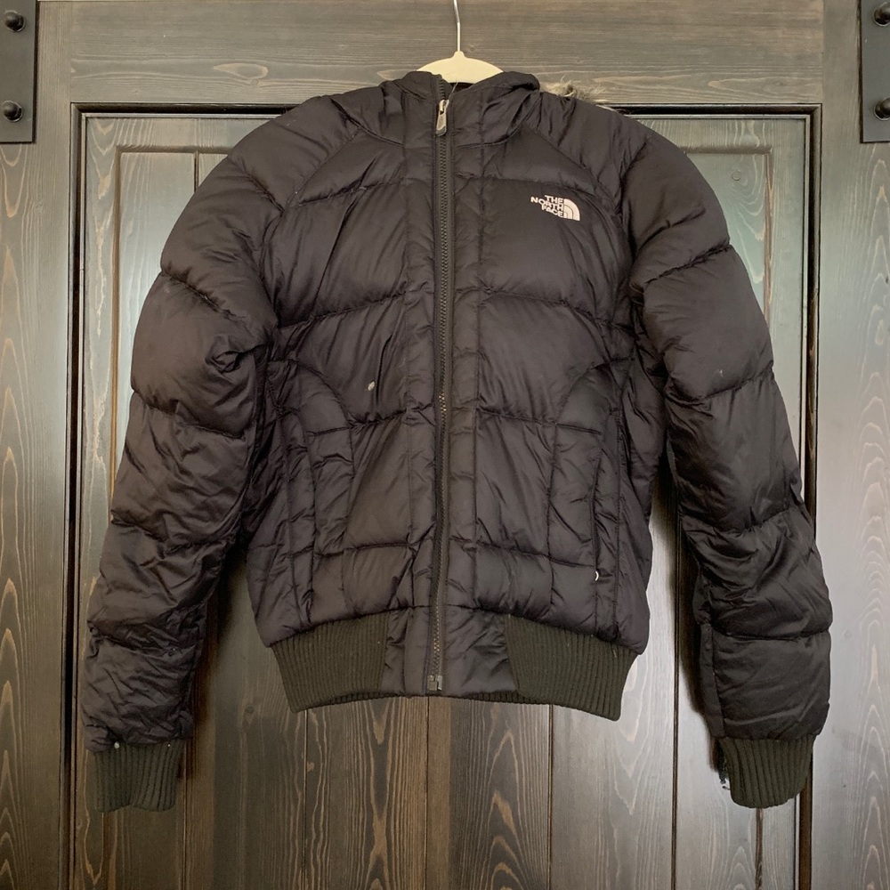 North face faux fur trim hooded puffer jacket